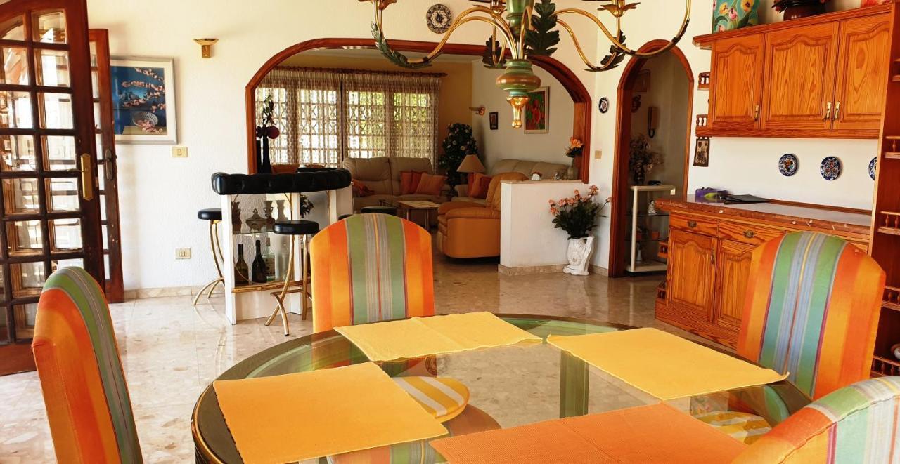 Sunny House With Private Pool And Sea View Villa Costa Adeje  ภายนอก รูปภาพ