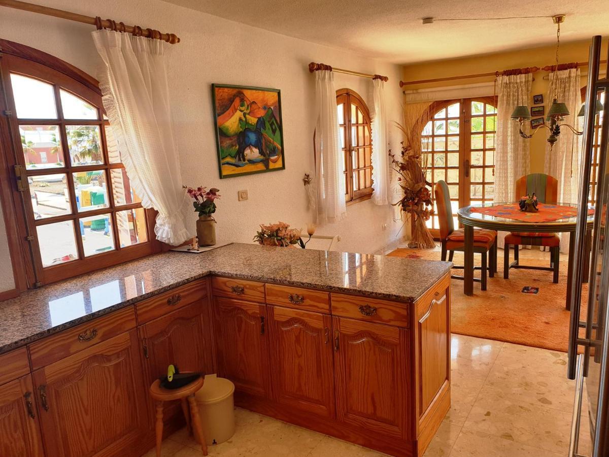 Sunny House With Private Pool And Sea View Villa Costa Adeje  ภายนอก รูปภาพ