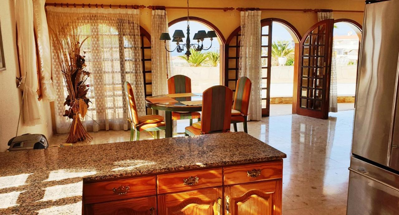 Sunny House With Private Pool And Sea View Villa Costa Adeje  ภายนอก รูปภาพ