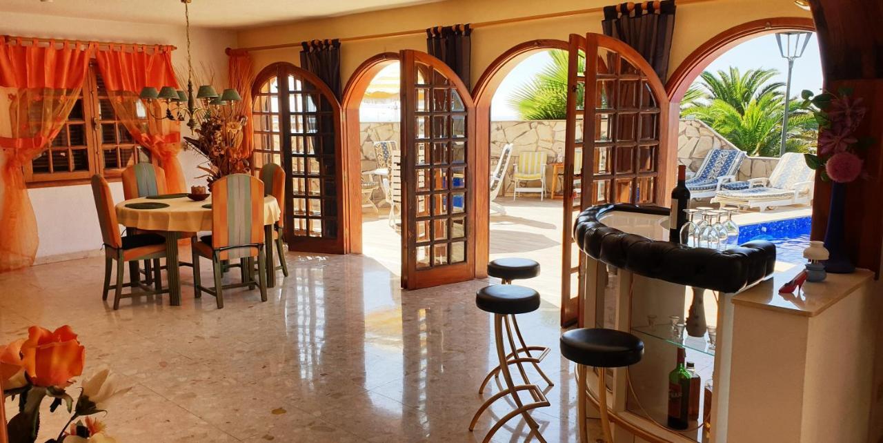 Sunny House With Private Pool And Sea View Villa Costa Adeje  ภายนอก รูปภาพ